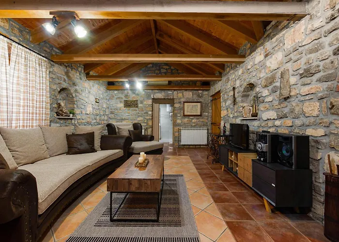 Casa de Férias Awesome Home In Zadar With Kitchen