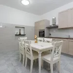 Awesome Home In Zadar With Kitchen Ferienhaus Murvica (Policnik)