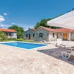 Ferienhaus Awesome Home In Zadar With Kitchen Murvica (Policnik)
