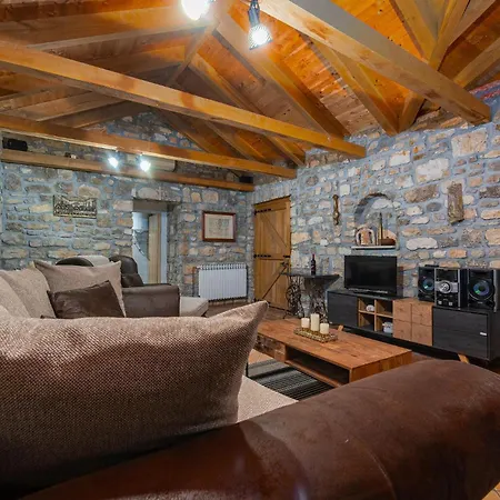 Ferienhaus Awesome Home In Zadar With Kitchen