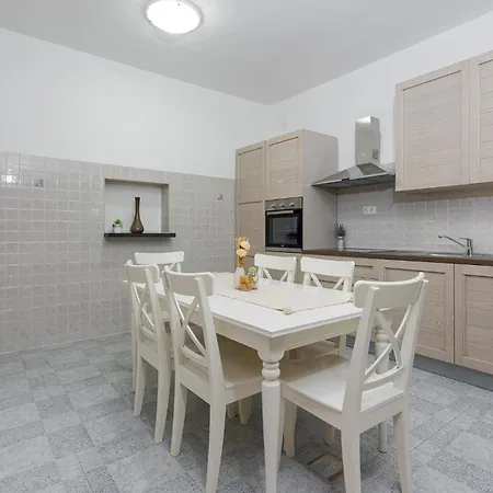 Stunning Home In Zadar 펜션 Murvica (Policnik)