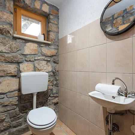 Stunning Home In Zadar Murvica (Policnik)